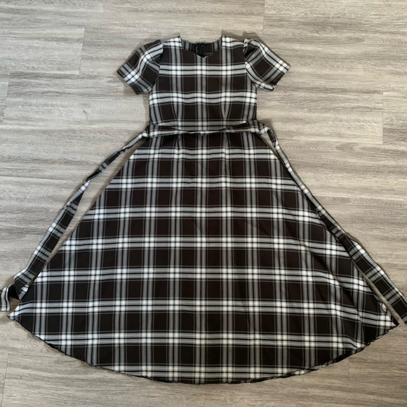 Black and white plaid dress handmade - Picture 1 of 10